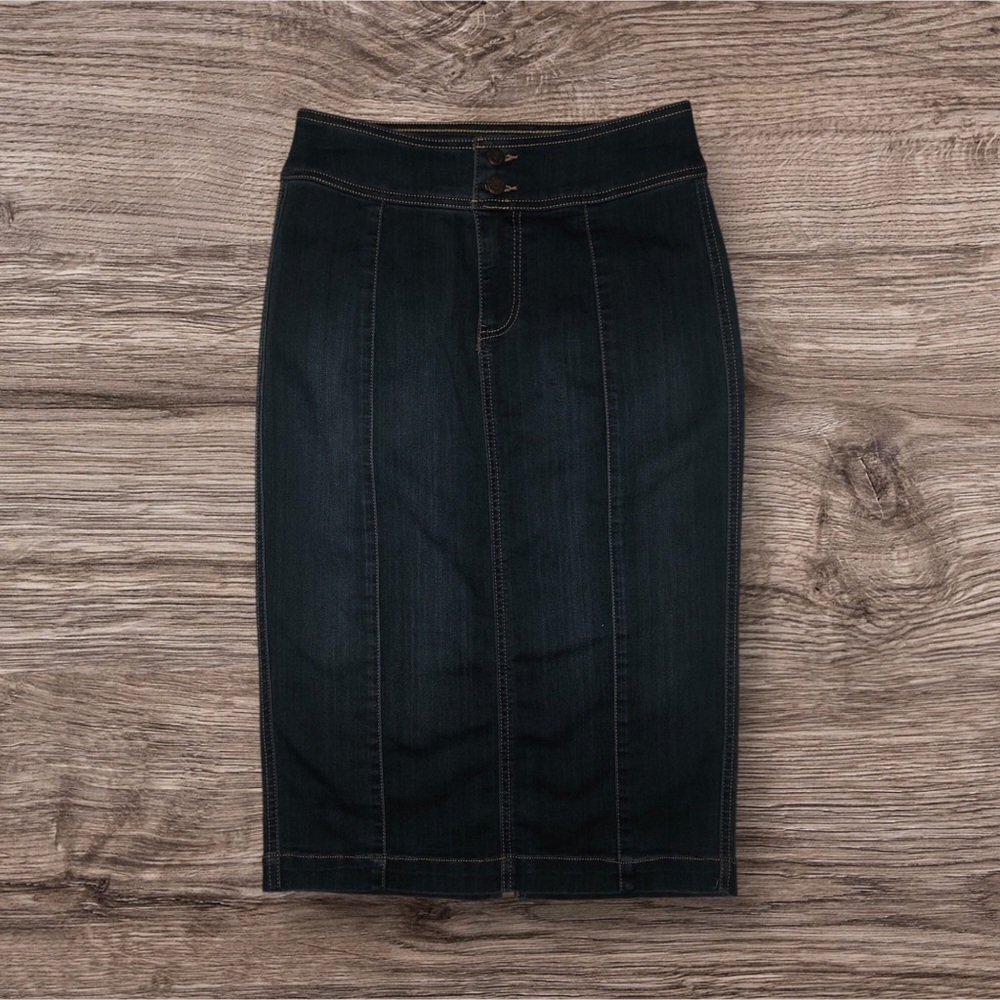 NWOT One 5 One Dark Blue Jean Pencil Skirt Size S